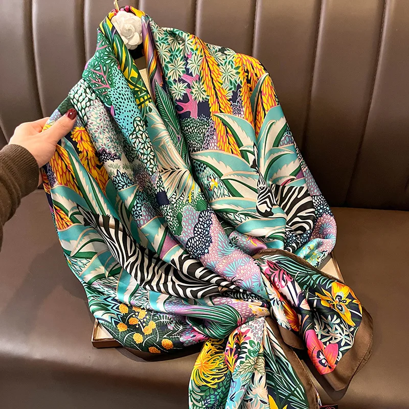 디자인 새틴 실크 목도리 Hijab 스카프 여성 패션 여름 들어 갔어 비치 스톨 랩 Bufanda 여성 Headkerchief Echarpe New