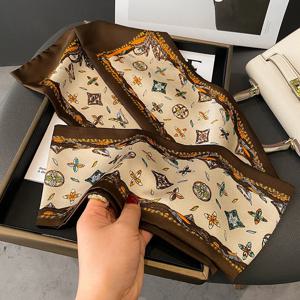 럭셔리 인쇄 모조 실크 스카프 머리띠 Neckerchief Foulard 여성 헤어 스카프 넥타이 스키니 스카프 부드러운 새틴