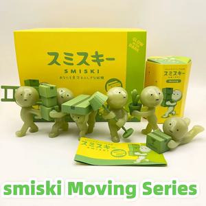 뜨거운 써니 엔젤 Smiski 이동 시리즈 미스터리 귀여운 야광운 녹색 인형 액션 피규어 만화 데스크탑 블라인드 박스 깜짝 선물