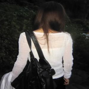 슬림핏 레이스 기본 셔츠 여성용 레이어드 슬림핏 세련된 세련된 레이스 레이스 기본 셔츠 여성용 레이어드 기본 셔츠