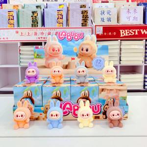 미니 Labubu 블라인드 박스 괴물 하트 비트 마카롱 에나멜 얼굴 Pvc 입상 탁상 장식 카와이 인형 아이 생일 선물
