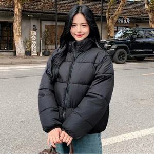 검은 푹신한 자르기 파카 코트 여성 한국 streetwear 겨울 두꺼운 따뜻한 간단한 짧은 코트 패션 모든 경기 다운 재킷 새로운