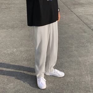플리츠 바지 남성 여름 스트레이트 캐주얼 바지 남성 일본 streetwear 느슨한 얼음 실크 바지 남성 넓은 다리 바지 남성 바지