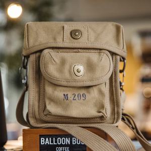 Maden 레트로 M209 암호 기계 Crossbody 가방 야외 캔버스 어깨 휴대용 마그네틱 버클 스퀘어 허리 가방 남성용