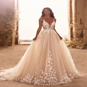 Boho v 넥 웨딩 드레스 스파게티 스트랩 아플리케 코르셋 BBeach Tulle Bridal 가운 레이스 바닥 길이 Vestidos De Novia