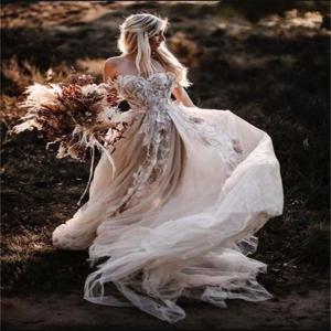 패션 Boho 웨딩 드레스 레이스 아플리케와 어깨 신부 가운 라인 보헤미안 웨딩 롱 비치 베스 티드
