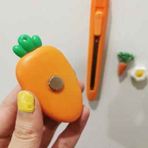 1Pcs 커터 Kawaii 당근 딸기 아트 커터 유틸리티 나이프 학생 미술 용품 ​​DIY 도구 크리 에이 티브 편지지 학교 용품