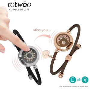 Totwoo 장거리 터치 라이트 업 및 진동 팔찌 커플, 장거리 관계 선물 스마트 썬 & 문 러브 팔찌