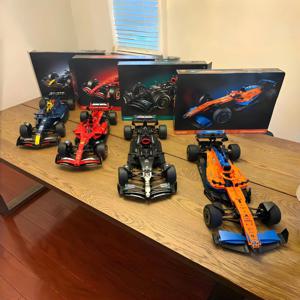 2025 새로운 F1 레이싱 시리즈 F1 W14 42171 성능 MCL 포뮬러 42141 RB20 F1 42206 SF24 F1 42207 Supercar 모델 조립 선물