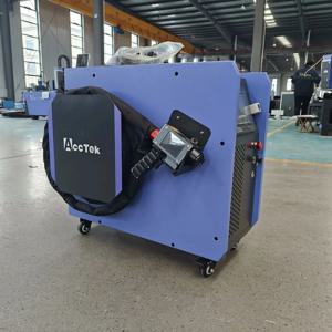 오일 얼룩 레이저 청소 기계 100W 200W 300W 500W 펄스 섬유 레이저 청소 기계 녹 가구 페인트 제거제 공기 냉각