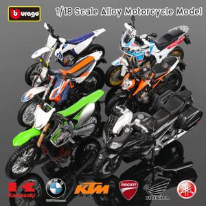 Bbugo 1:18 KTM 990 GSX-R1000 YAMAHA Ducati 450F 원래 공인 시뮬레이션 합금 오토바이 모델 장난감 자동차 선물 컬렉션