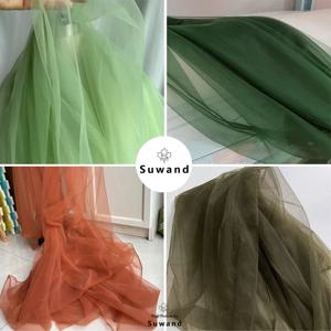 다크 브라운 올리브 소프트 얇은 명주 그물 원단, 웨딩 장식 커튼 의류, 바느질 메쉬 거즈 레이아웃 의자 뒷면 원사, DIY 투투 재료