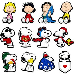12 팩 SnoopyFashion 테마 신발 매력 나막신, 샌들, DIY 신발 파티 장식을위한 만화 Kawaii 장식 액세서리