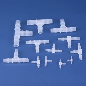플라스틱 파이프 피팅 1.6mm - 14.2mm 파고다 바브 동등한 3 웨이 티 유형 물고기 탱크 PP 삽입 호스 커넥터 홈 가든