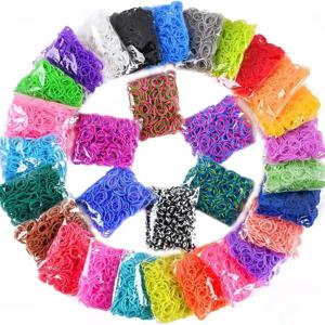 600pcs 소년 소녀를위한 다채로운 고무 Loom 밴드 리필 키트 DIY 공예 선물 세트 고무 밴드 Loom 팔찌 어린이 장난감 만들기