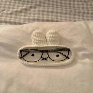 초보자 DIY 크로 셰 뜨개질 재료 키트 귀여운 만화 이미지 안경 프레임 선물 양모 원사 후크 바늘 일반 두께 공