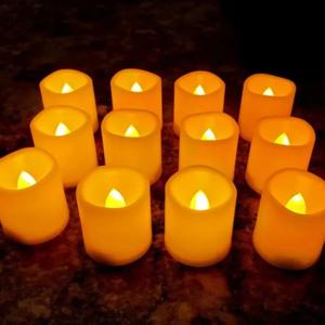 배터리 Tealights와 LED 촛불 2024 크리스마스 깜박이는 양초 Flameless 웨딩 홈 크리스마스 장식 촛불 따뜻한 빛