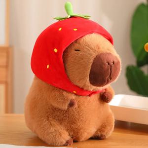 딸기 Capybara 플러시 장난감 시뮬레이션 감자 튀김 헝겊 인형 귀여운 인형 Capibara 애니메이션 푹신한 장난감 부드러운 Capybara 플러시 인형