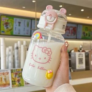 Sanrio Anime 투명한 밀짚 컵 헬로 키티 Pochacco 500ML 만화 플라스틱 워터 컵 밀짚 마시는 학생 휴대용 손잡이