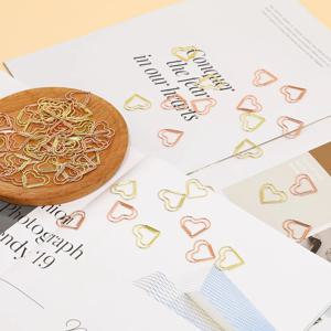 100pcs 하트 종이 클립 골드 러브 하트 모양의 작은 종이 클립 로즈 골드 귀여운 금속 저널링 종이 클램프 클립