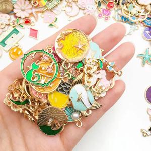 DIY 보석 만들기에 적합한 드립 합금 배지, 귀걸이, 목걸이, 펜던트의 다양한 스타일, 20 개, 30 개, 50/100 개