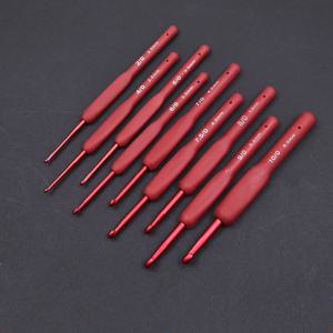 빨간 크로 셰 뜨개질 후크 바늘 실리콘 손잡이 알루미늄 크로 셰 뜨개질 바늘 세트 뜨개질 바늘 DIY 스웨터 직조 바느질 뜨개질 도구