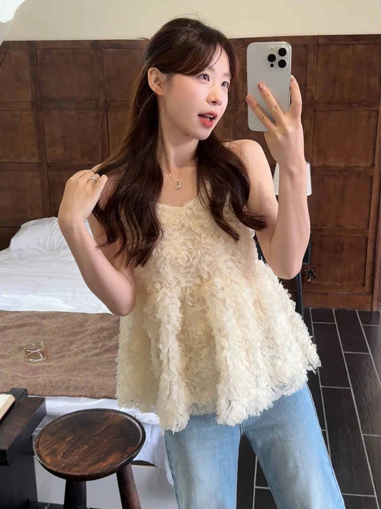 여성 여름 새 스타일 슬리밍 꽃 프린트 Strapl 셔츠 무거운 자수 디자인 캐주얼 스위트 루즈 피트 짧은 민소매 탑