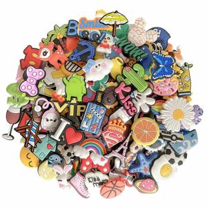 무작위 10-100Pcs Miniso 시리즈 샌들에 대 한 혼합 신발 매력, 프리미엄 품질 PVC 신발 DIY 장식 액세서리 크리스마스 선물