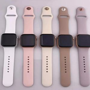 애플워치 실리콘 스트랩 45mm 46mm 44mm 49mm 41mm 40mm 42mm 스포츠 밴드 iWatch 시리즈 10 SE 9 8 울트라 2 7 6 호환