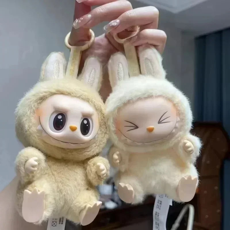 새로운 판매 블라인드 박스 판매 Labubu 도르래 천 수제 앉아 파티 비닐 봉제 인형 장난감 장식 1:1 복제 크리스마스 선물