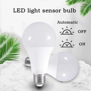 LED 조명 제어 센서 E27 전구 15W 12W 9W 7W 5W AC85-265V 주야간 조명 자동 ON OFF 파티오 베란다 정원용 스마트 램프