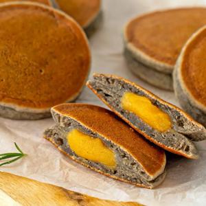 단호박 앙금 품은 흑미 찰보리빵 30gx20봉 부터 100%국내산 찰보리 HACCP 개별포장 간식 식사대용(냉동보관)