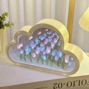 튤립 구름 꽃의 바다 수제 밤 빛 크리 에이 티브 라이트 분위기 빛 투명 Qixi 연인 선물 데스크탑 장식