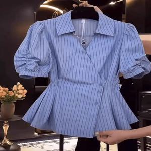 우아한 블루 스트라이프 반소매 셔츠 여성 여름 새로운 스타일 유럽 슬림 피트 허리 Cinching 성숙 작은 탑