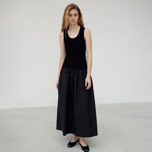 KNITED BLOOMING DRESS - BLACK