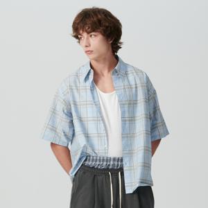 [최초가 118,000원] [COLLECTION LINE] 럭스 페브릭 체크 반팔 셔츠 스카이 블루
