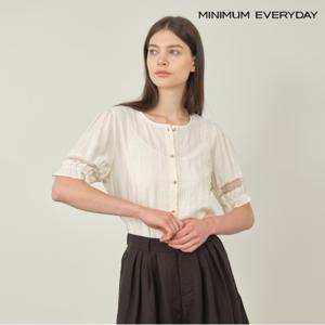 정상가:59,000원 ㅣ [미니멈 에브리데이]자수 펀칭 시스루 금장 버튼 반팔 블라우스 (EB2BA052D)