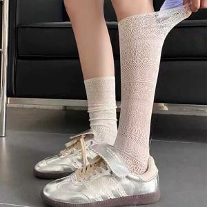 메리인 우아한 무드의 롱 레이스 삭스