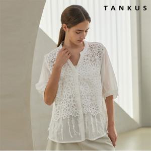 정상가:59,000원 ㅣ 노카라 테슬 트리밍 버튼 반팔 블라우스 (TX2BL045L0)