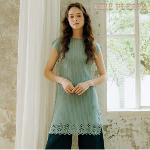 [FINE PLEATS] 피네 플리츠 보트넥 반팔 펀칭 튜닉 하늘