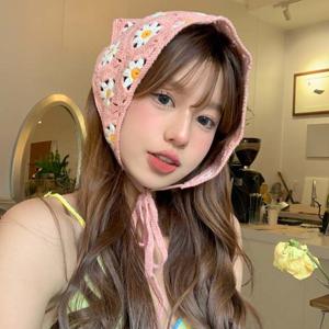 포비오 러블리 데이지 크로셰 자수 니트 반다나 보넷