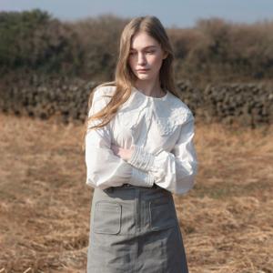 RAMENA embroidered shawl collar shirt_WHITE