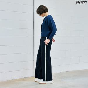yoyoyoy [여성][최초가 133,000원] 심라인 사이드배색 플리츠 팬츠 블랙_AJ02WNPSL03