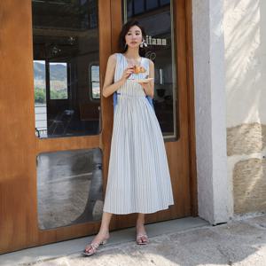 LS_Striped side ribbon dress