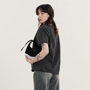 [오아이오아이컬렉션]데일리 데님 숄더 백 [BLACK]