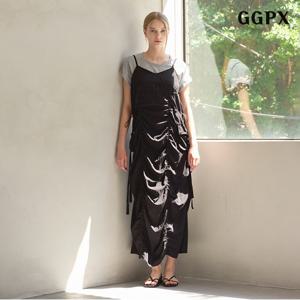 정상가:89,000원 ㅣ 파라슈트 셔링 뷔스티에 롱원피스 (GPBOW051D)
