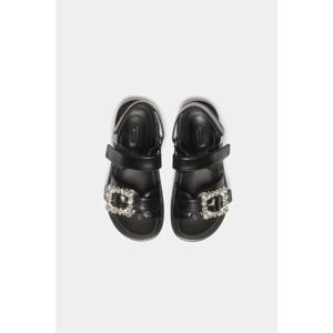 [정상가 378,000원] 쥬얼리 버클 샌들(black)_DG2AM25017BLK