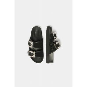 [정상가 378,000원] 쥬얼리 버클 슬라이드(black)_DG2AM25018BLK