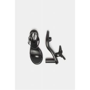 [정상가 348,000원] 스트랩 힐 샌들(black)_DG2AM25001BLK