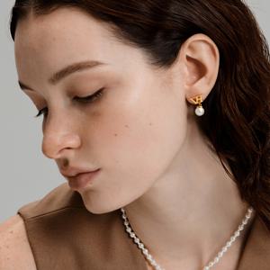 VH Drop Pearl Earrings_VH2411EA003M